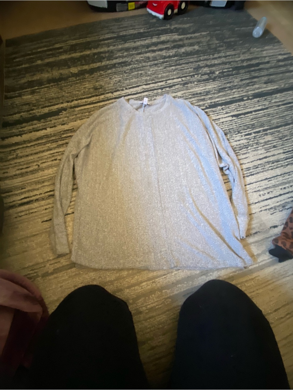 Time and Tru Light Gray Men's Crewneck Sweater